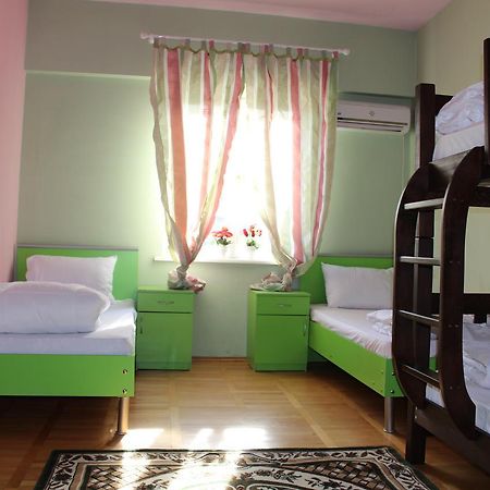 Herrmas Hostel Tbilisi Exteriér fotografie