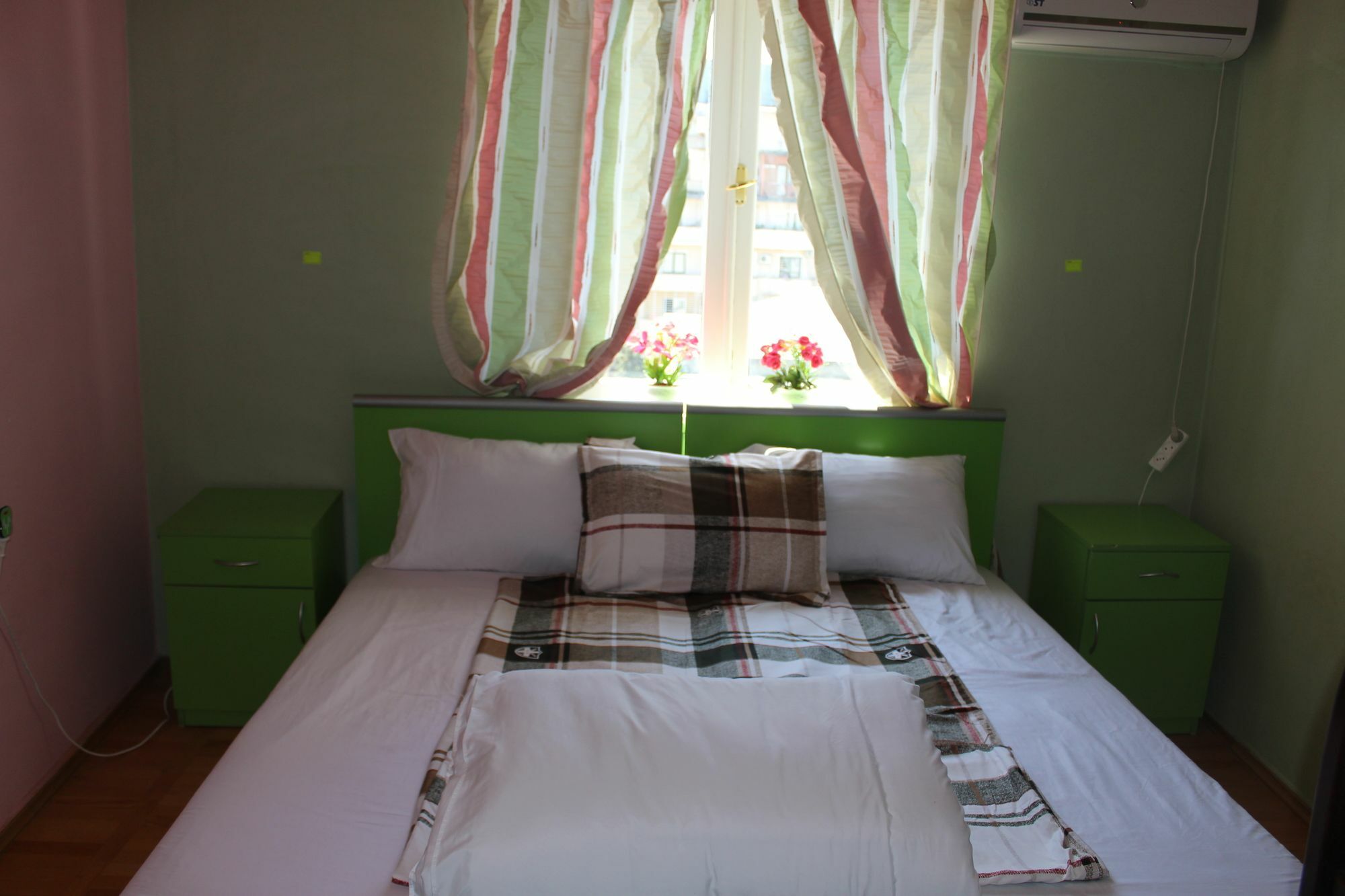 Herrmas Hostel Tbilisi Exteriér fotografie